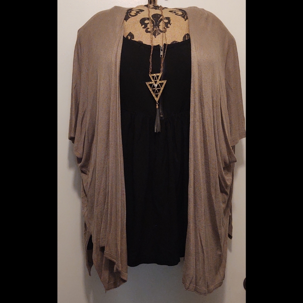 Beige Flowy Cardigan (Cardigan Only)
